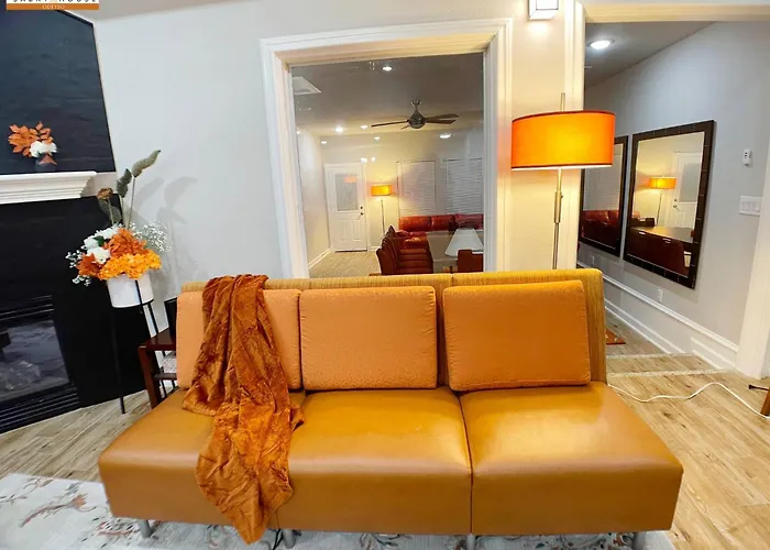 Holiday home Wow 5br Sleeps 14 For Large Team Events *