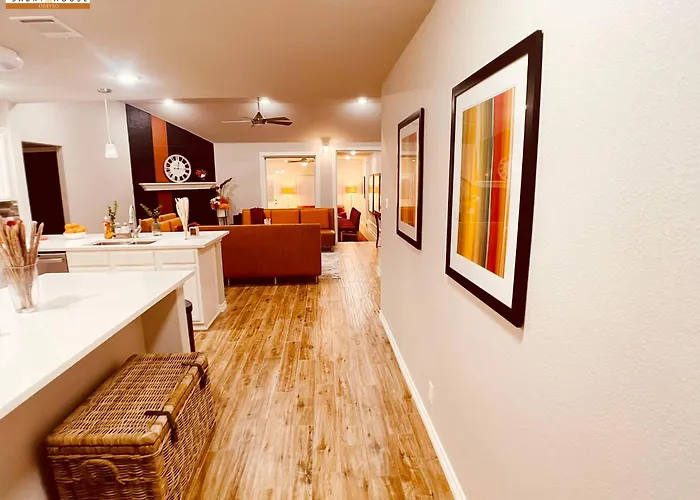 Wow 5br Sleeps 14 For Large Team Events Round Rock