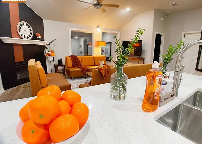 Holiday home Wow 5br Sleeps 14 For Large Team Events Round Rock