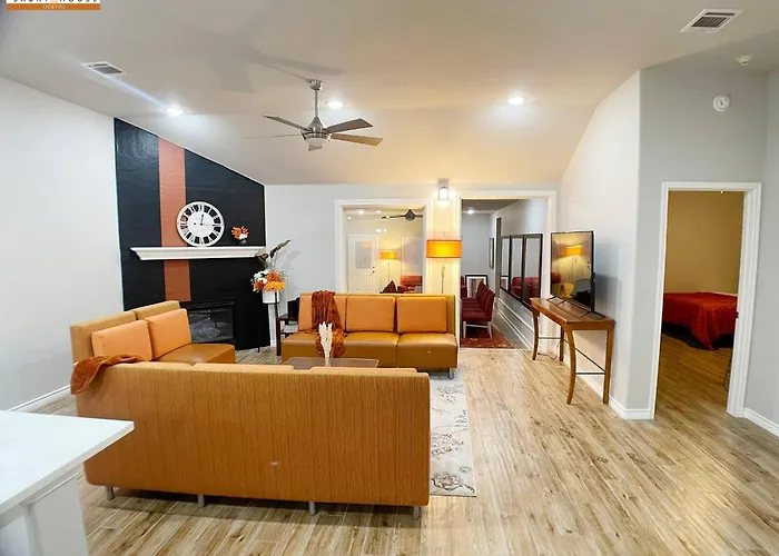 Holiday home Wow 5br Sleeps 14 For Large Team Events Round Rock